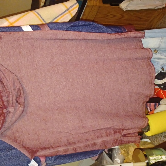 3$/12 Derek Heart Long Sleeve / Hooded. Med - Picture 5 of 5